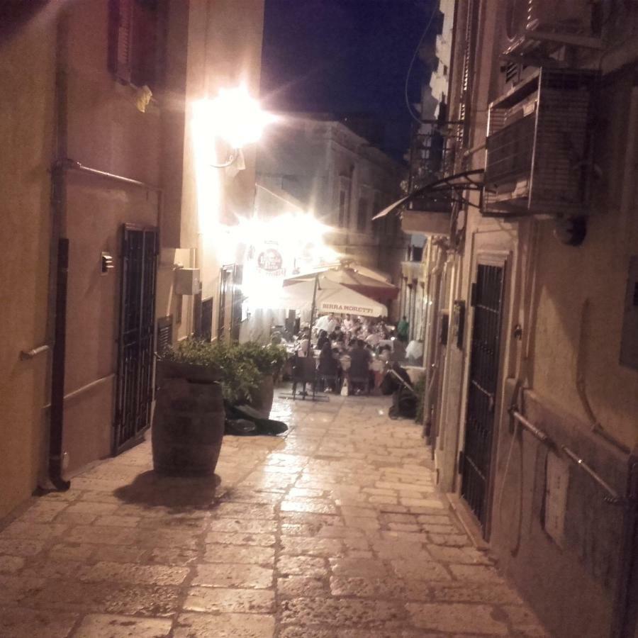 布林迪西Il Cortile Della Monaca住宿加早餐旅馆 外观 照片